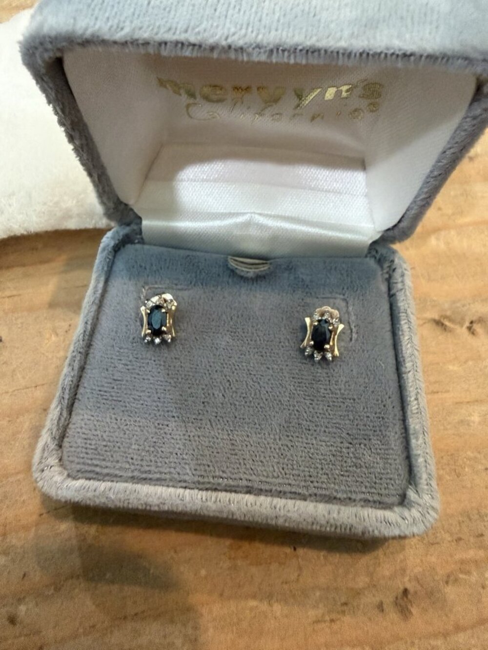 14K Yellow Gold Black Gemstone Clear Accent Stud Earrings Vintage Stamped MB